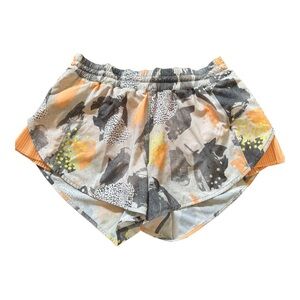 VTG Lululemon Pleat To Street Shorts